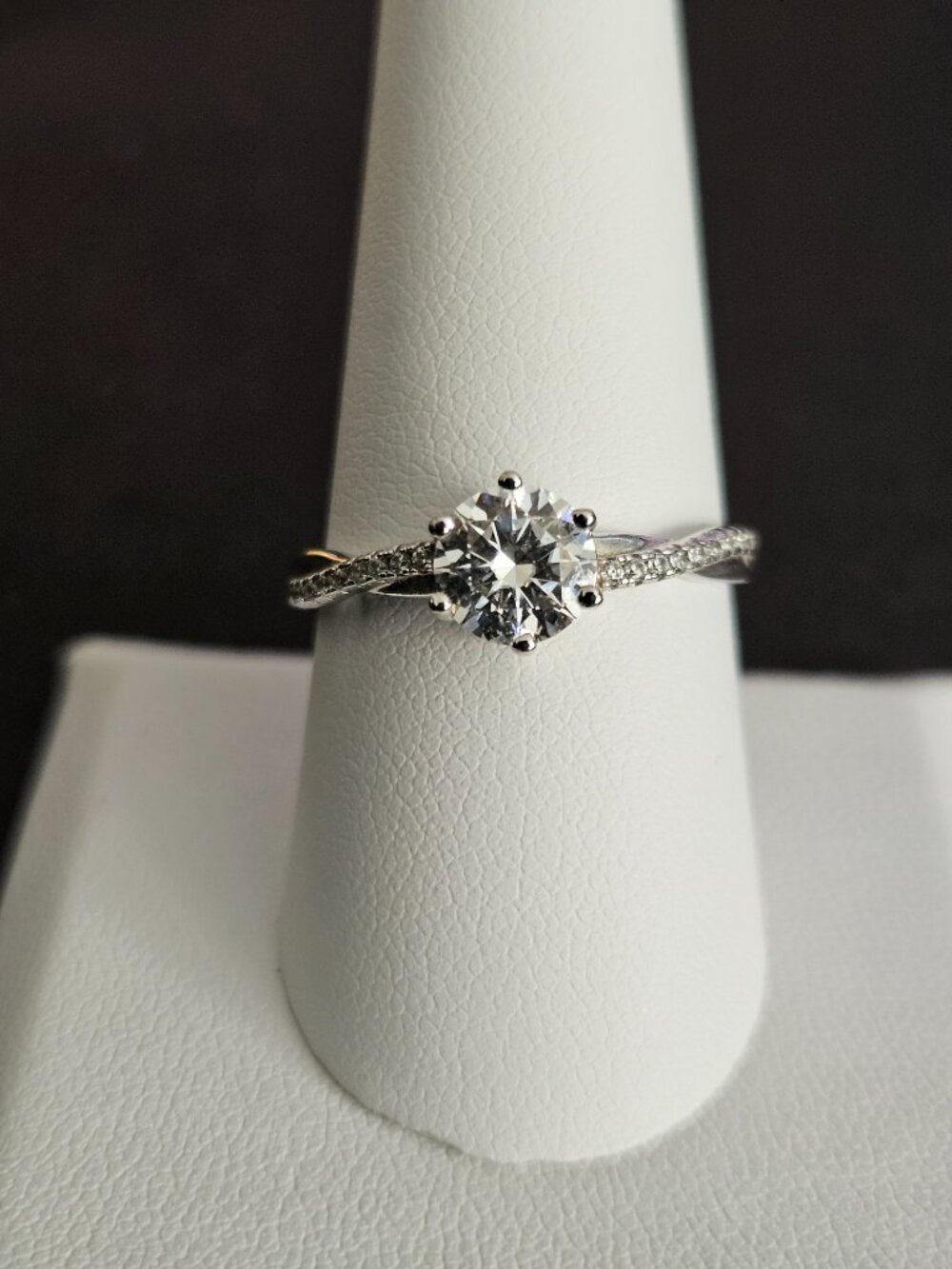 925 Sterling Silver 1ct Moissanite Twist Ring Sz 9